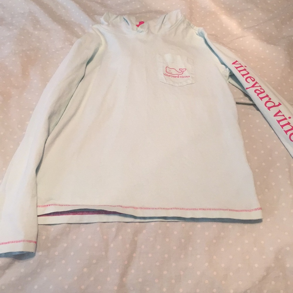 Girls M vineyard Vine Shirt